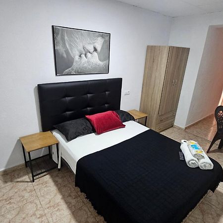 Hostal Sol Celeste Lloret de Mar Exteriör bild