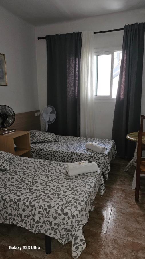Hostal Sol Celeste Lloret de Mar Exteriör bild