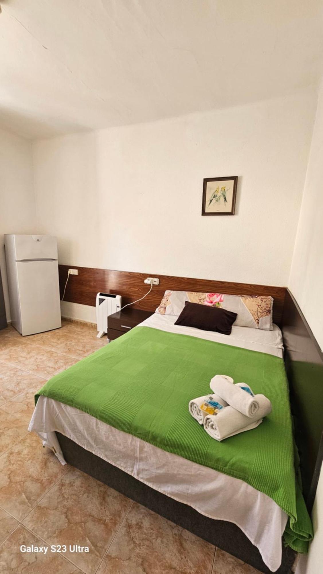 Hostal Sol Celeste Lloret de Mar Exteriör bild