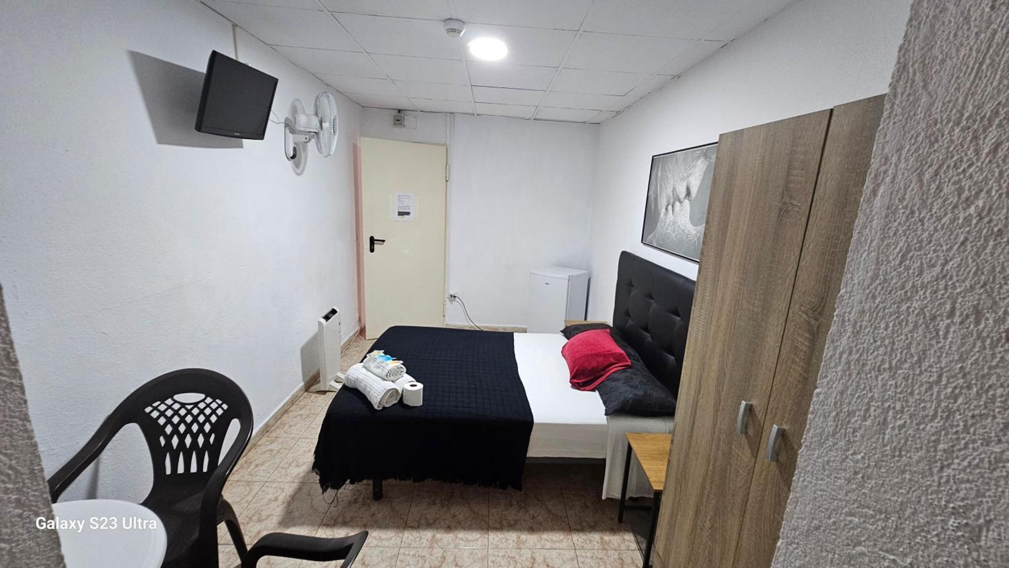 Hostal Sol Celeste Lloret de Mar Exteriör bild