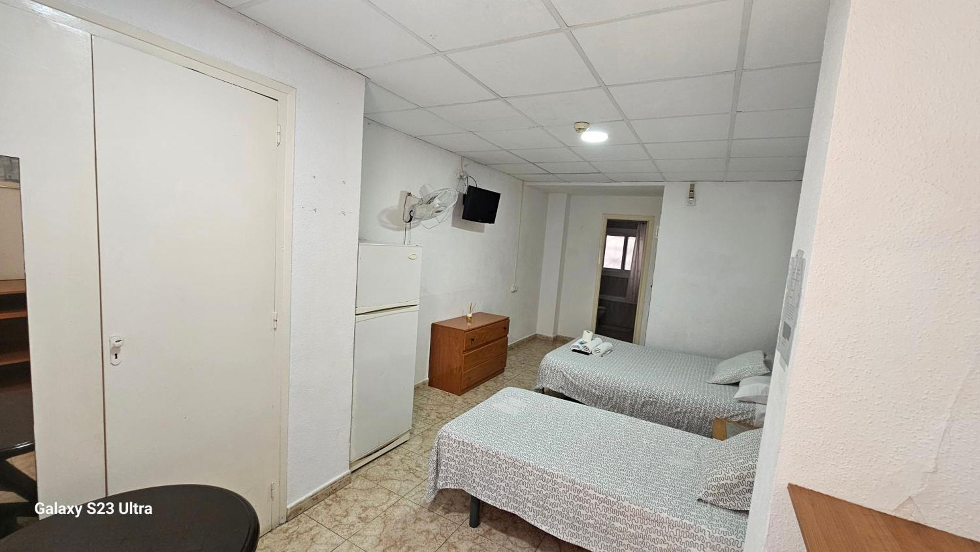 Hostal Sol Celeste Lloret de Mar Exteriör bild
